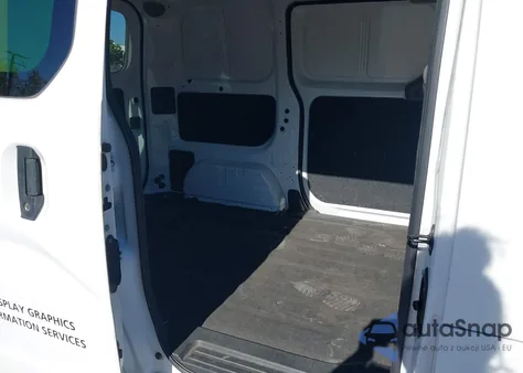 2015 Nissan Nv200 Sv from USA, damaged, VIN 3N6CM0KNXFK713707